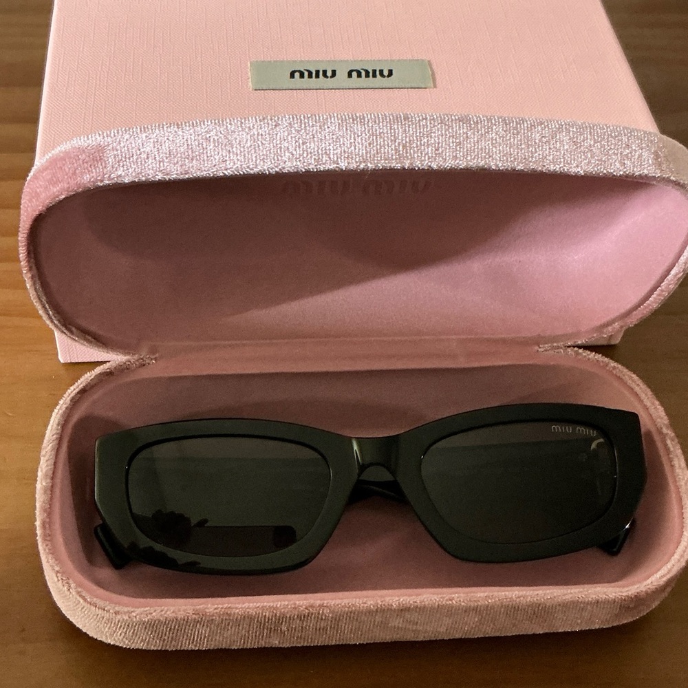 Miu Miu Dark Sunglasses - Picture 4 of 5